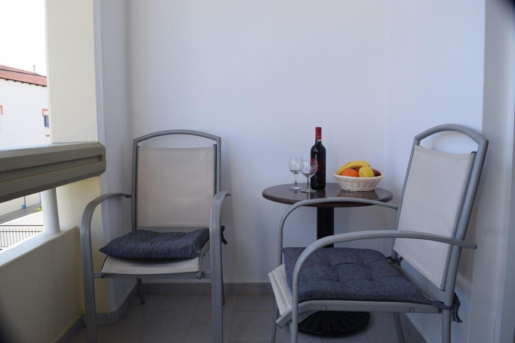 Lefteris Apartments In إياليسوس المظهر الخارجي الصورة