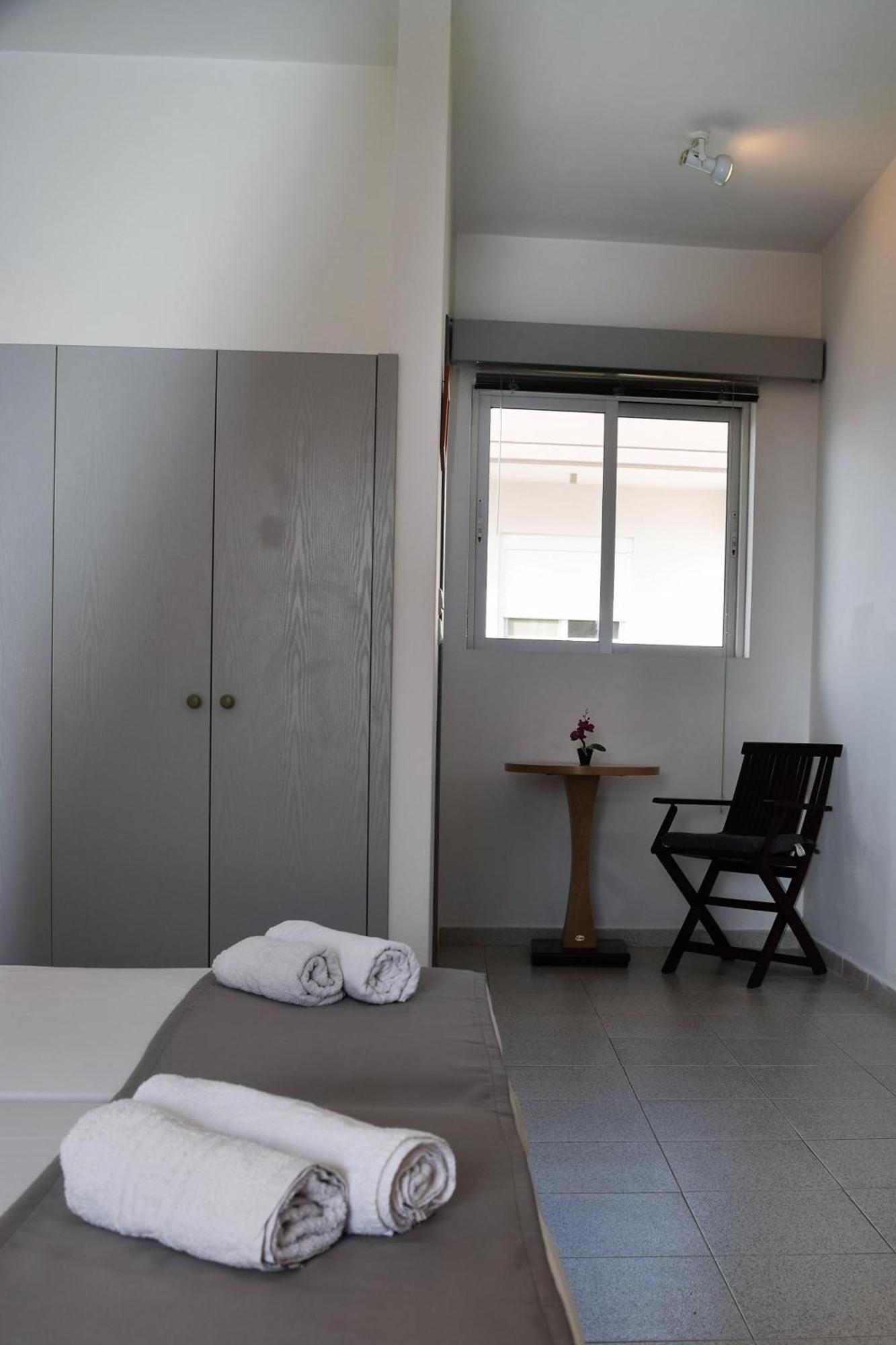 Lefteris Apartments In إياليسوس المظهر الخارجي الصورة